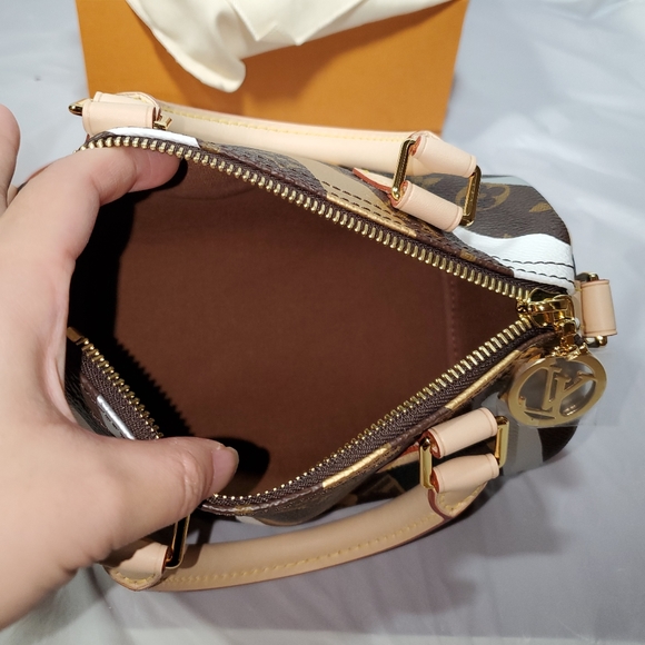 SOLD Louis Vuitton League of Legends Speedy b - Picture 8 of 13